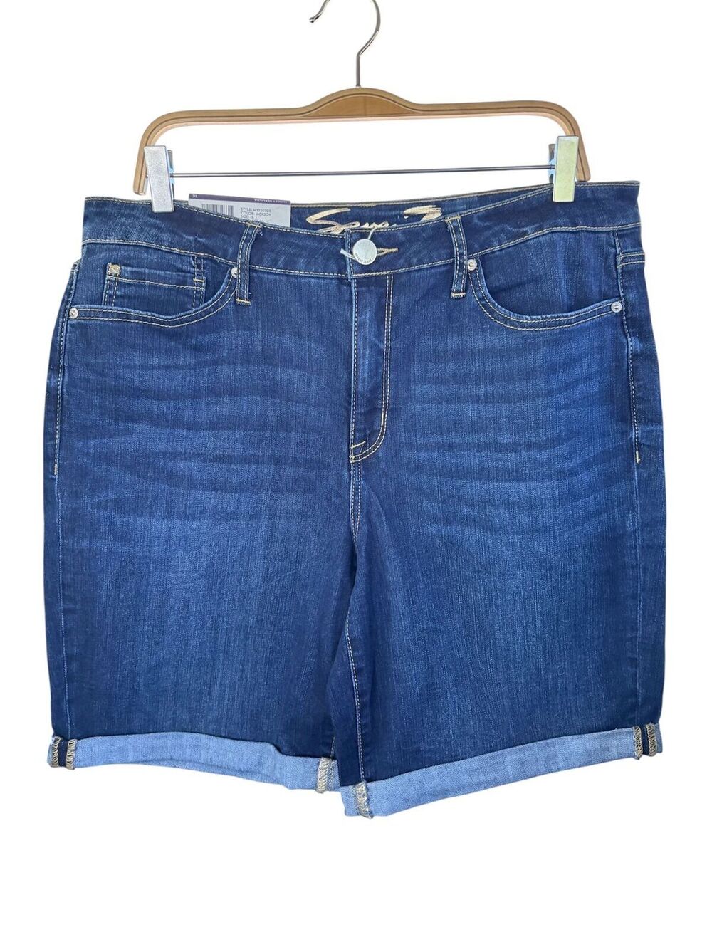 NWT Seven7 9" Inseam Sunset Bermuda Jean Shorts Women's Size 16